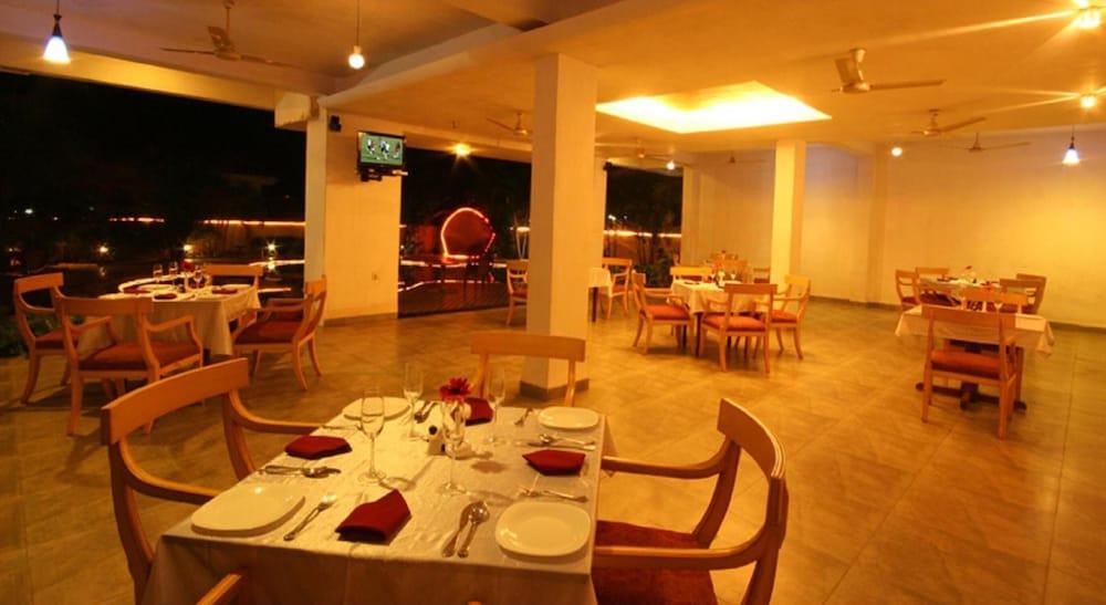 Lambana Resort Calangute Luaran gambar